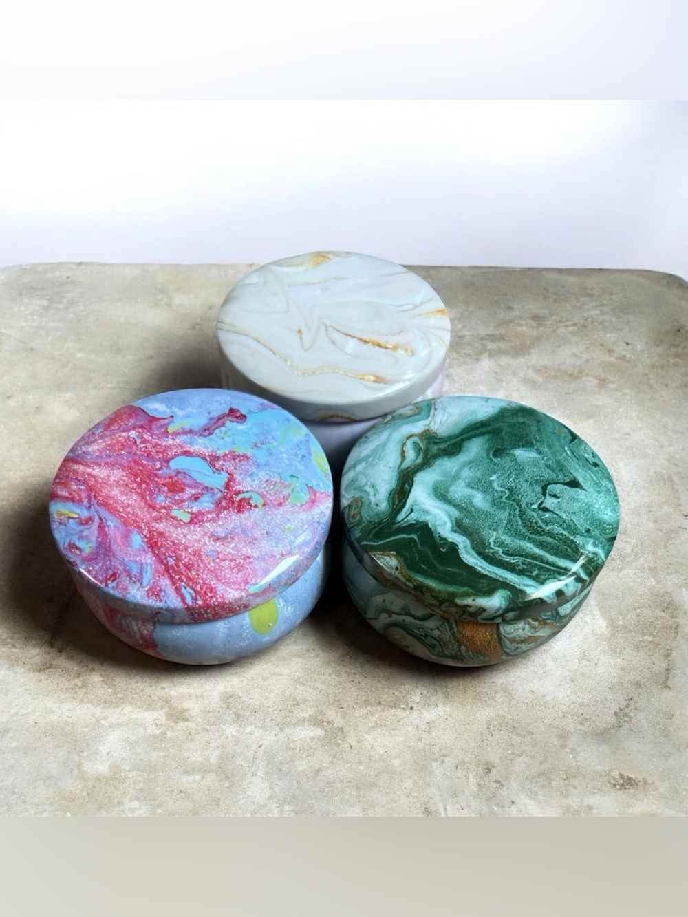 3 Candles-2.2 Ounce each. Vanilla, Rose, Jasmine